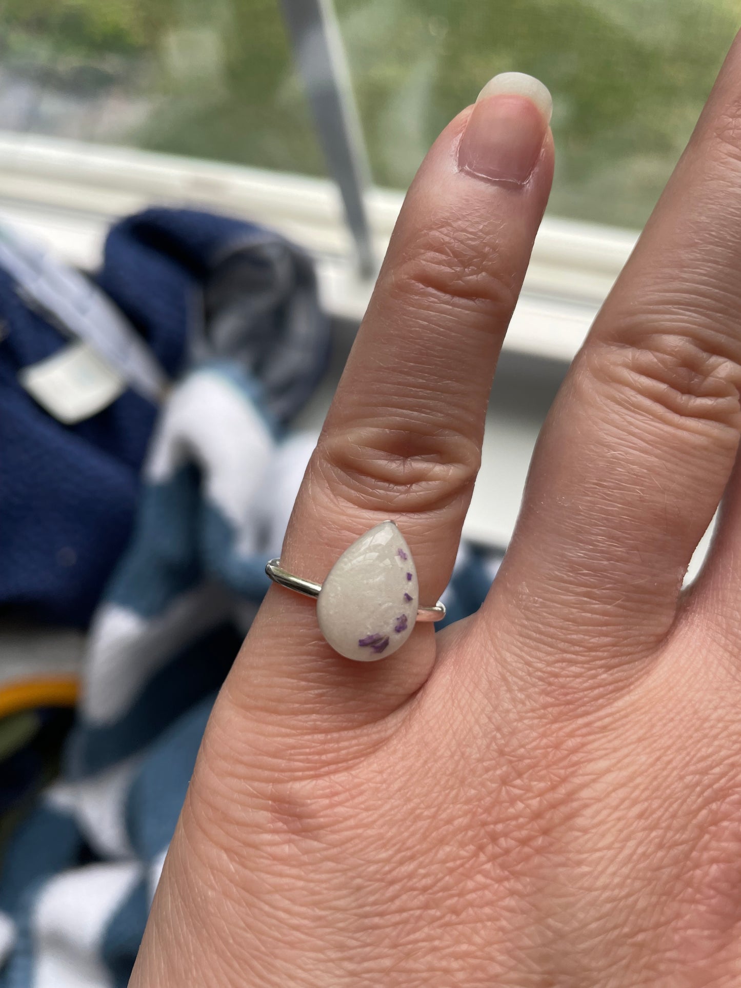 Lacta Love Teardrop Ring